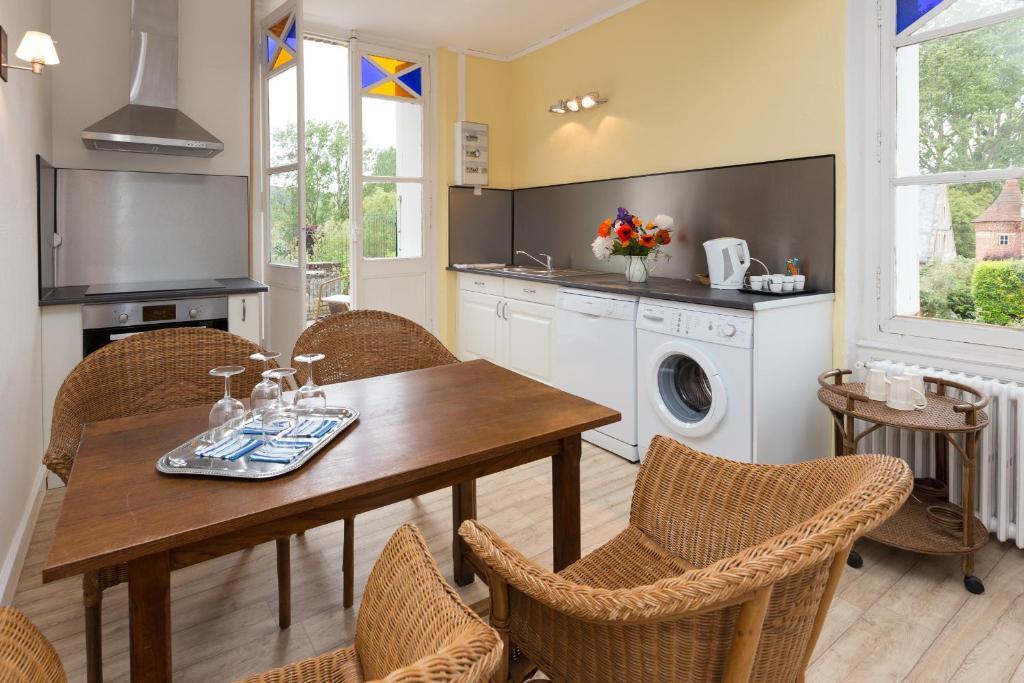Auberge Du Manoir D'Archelles Arques-la-Bataille Стая снимка